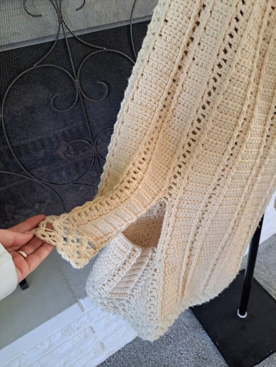 Handmade Cream Crochet Cape With Button Closure Beautiful Cottagecore RARE OS - Picture 3 of 6